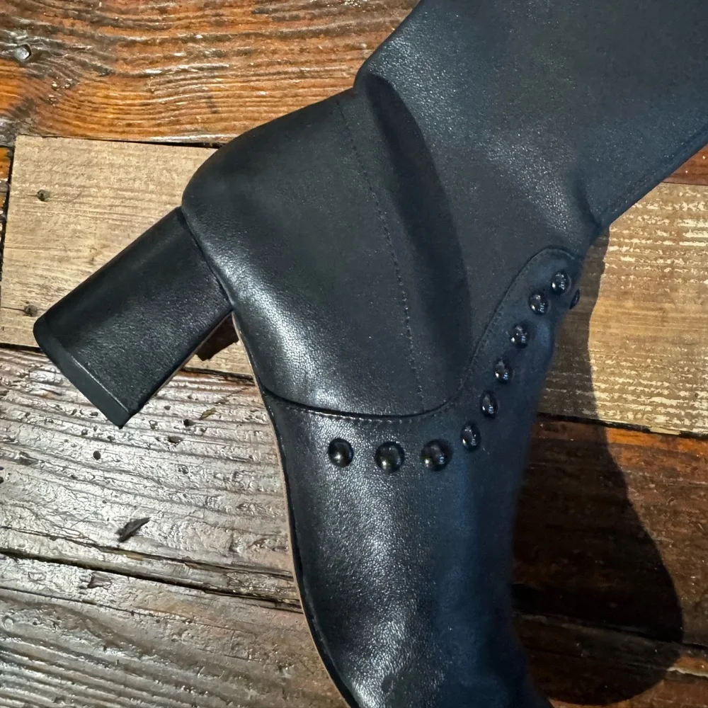 Coach Britney Pull on Boots, Black Leather Boots, Size 6, Button Details - Picture 5 of 11